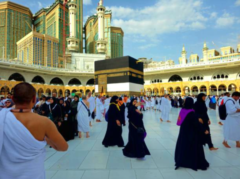 The Sunnah of Reflection: How to Ponder Quranic Ayats During Umrah