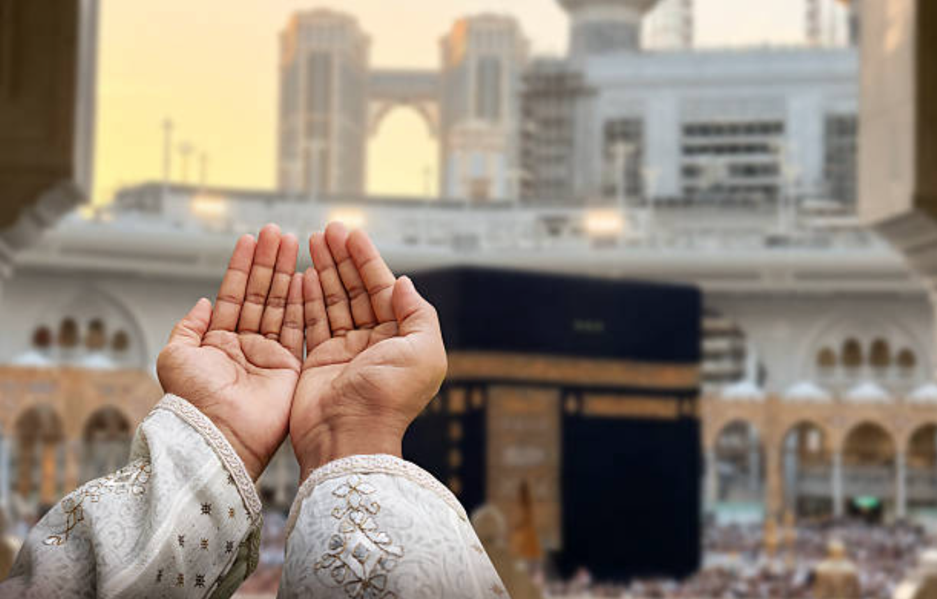 The Power of Dua: Connecting with Allah in Every Circumstance